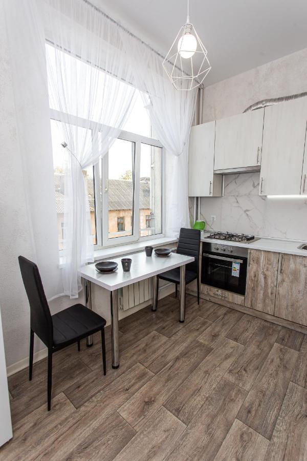 Центр Просторі Апартаменти, Поруч Площа Ternopil Exterior foto